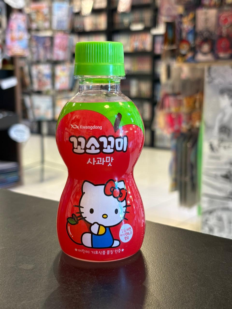 JUGO SABOR MANZANA SANRIO EN BOTELLA 200ML