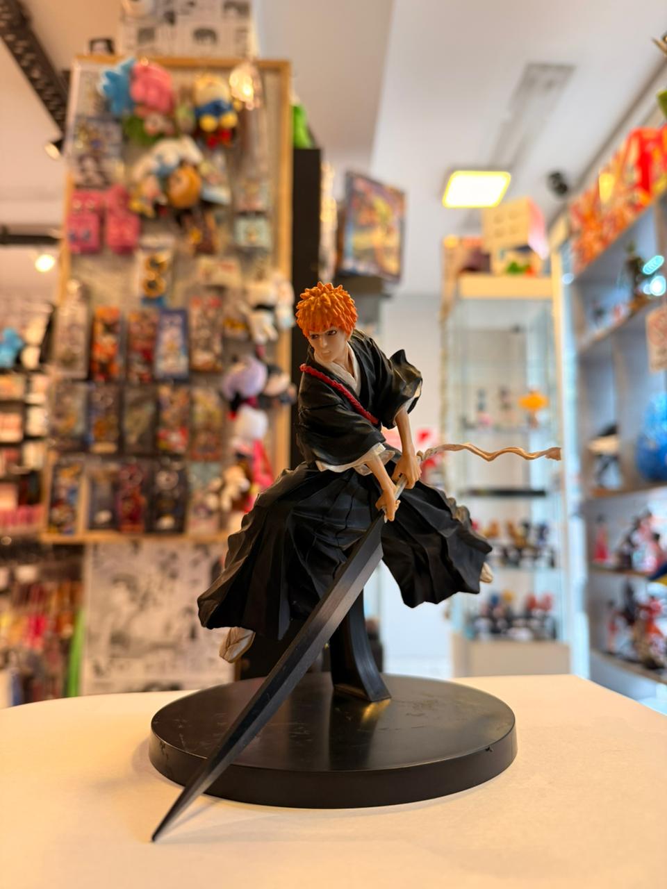 FIGURA DE ICHIGO KUROSAKI CON GRAN ESPADA ZANPAKUTO foto 2