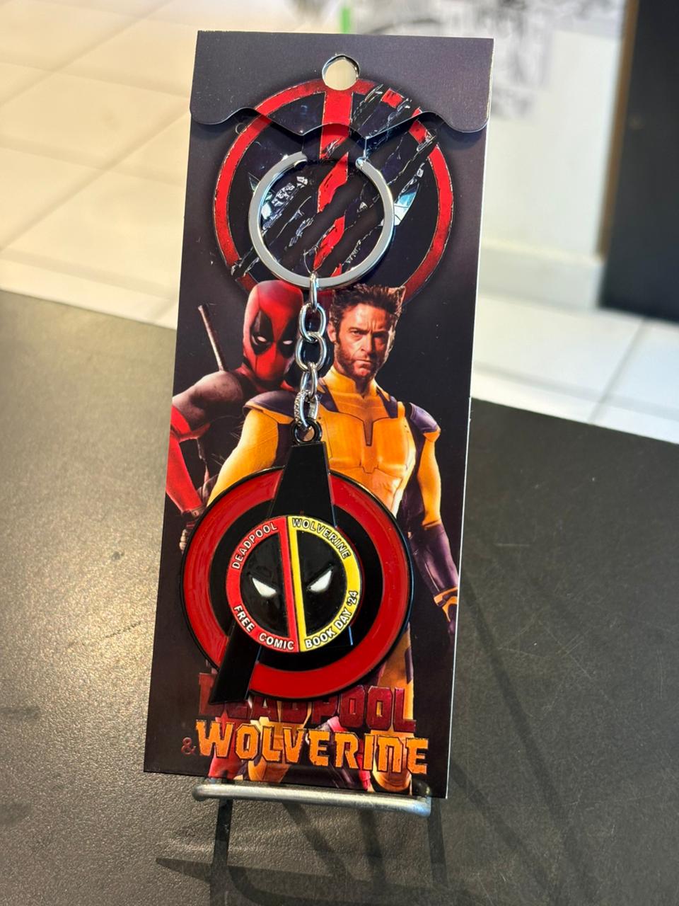 LLAVEROS WOLVERINE Y DEADPOOL