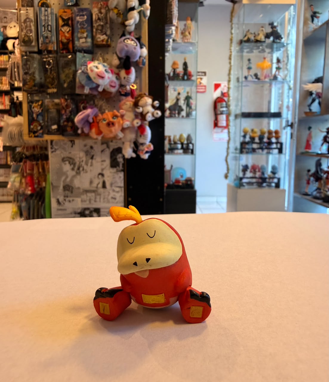 FIGURA GASHAPON DE FUECOCO DURMIENDO