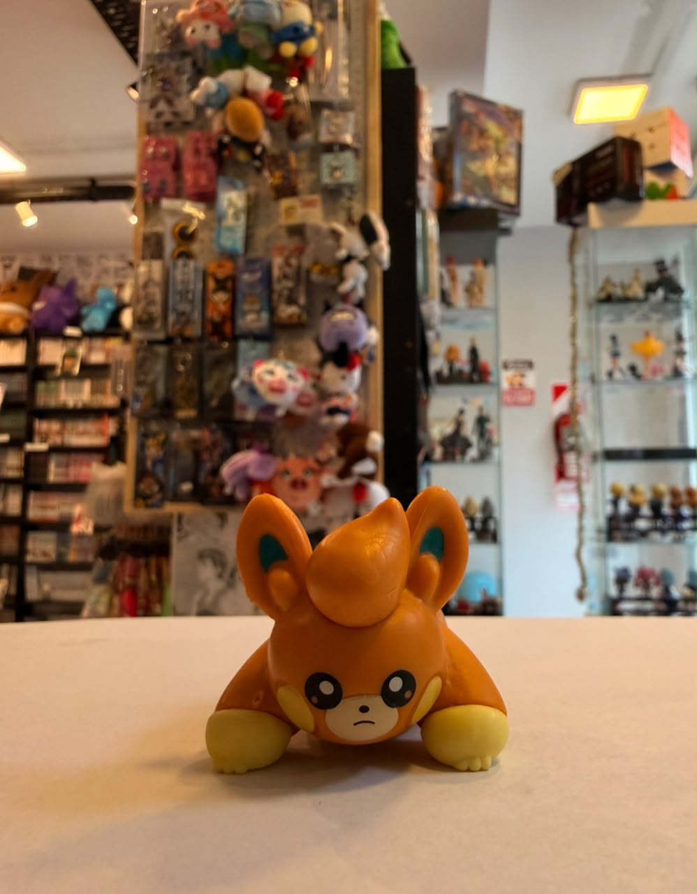 FIGURA GASHAPON DE PAWMI