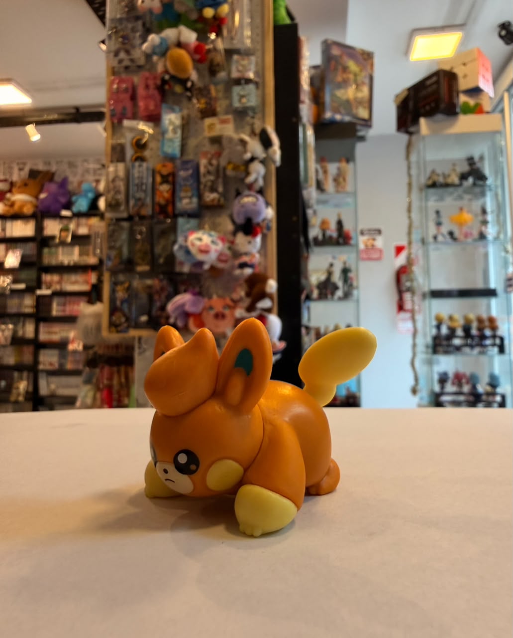 FIGURA GASHAPON DE PAWMI foto 2