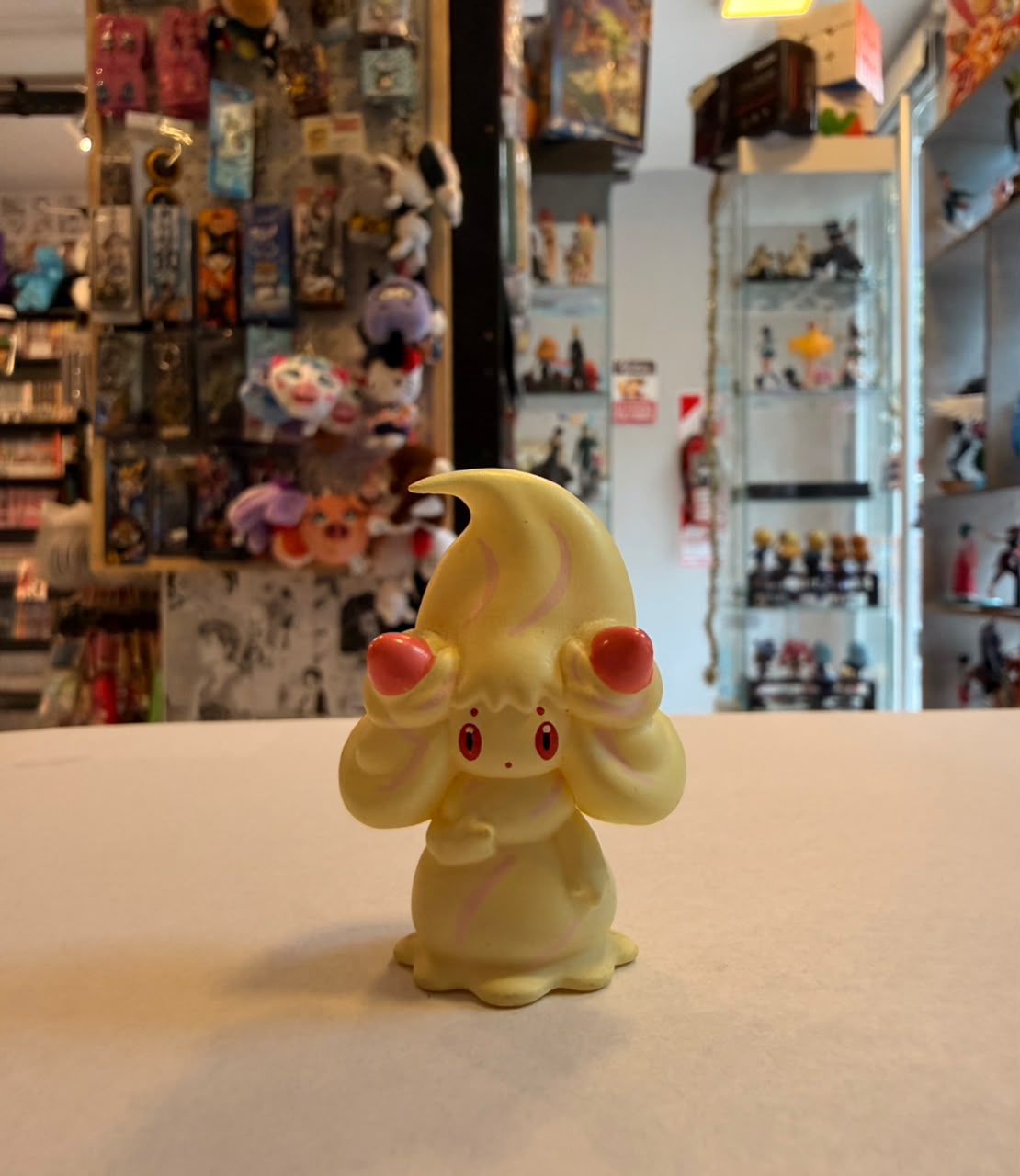 FIGURA GASHAPON DE ALCREMIE