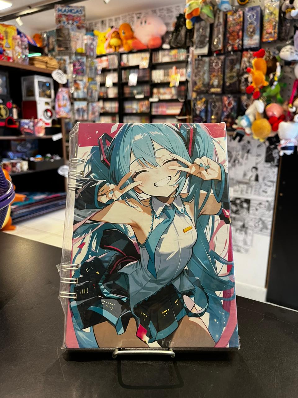CUADERNO LISO MIKU A5