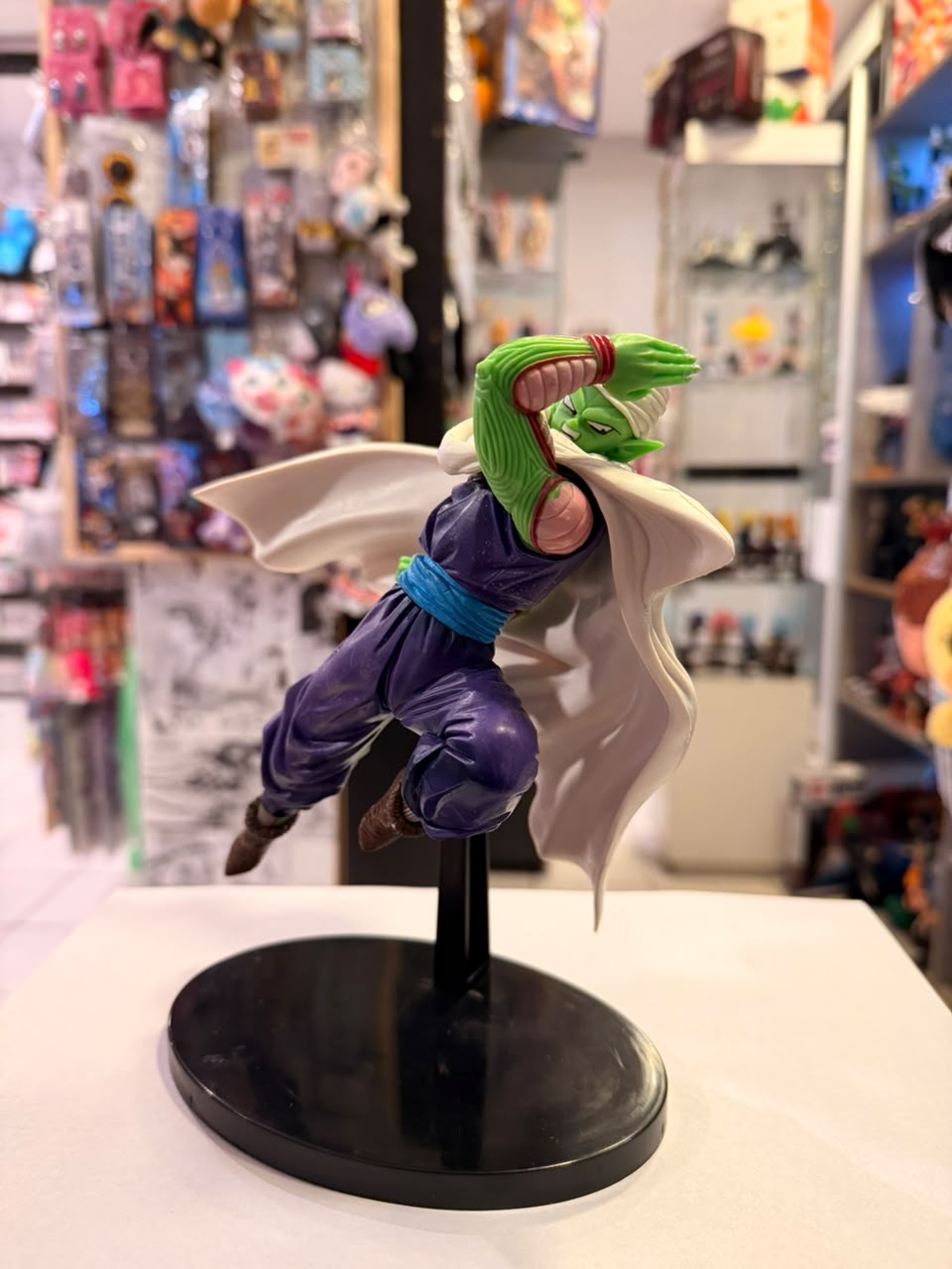 FIGURA DE PICCOLO EN POSTURA DE BATALLA