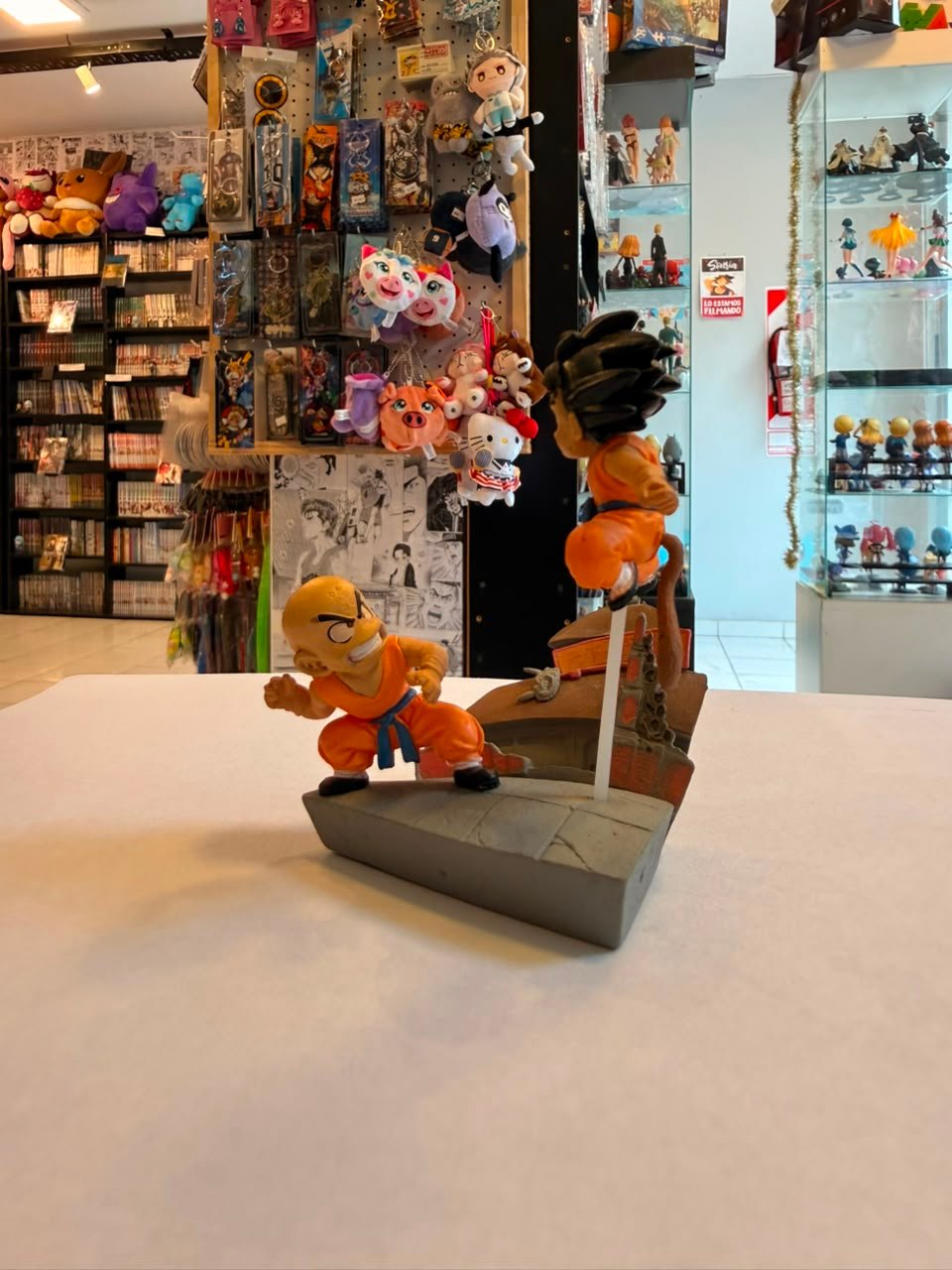 FIGURA DIORAMA DE ESCENA DE BATALLA ENTRE KRILLIN Y GOKU foto 2