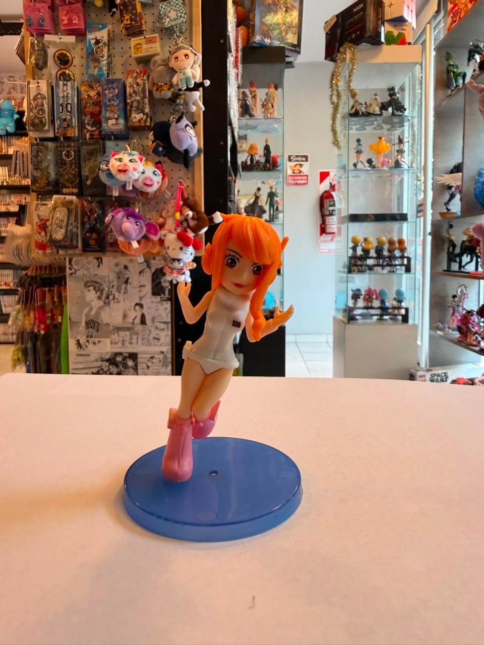 FIGURA GASHAPON DE NAMI DURANTE EL ARCO DE EGGHEAD