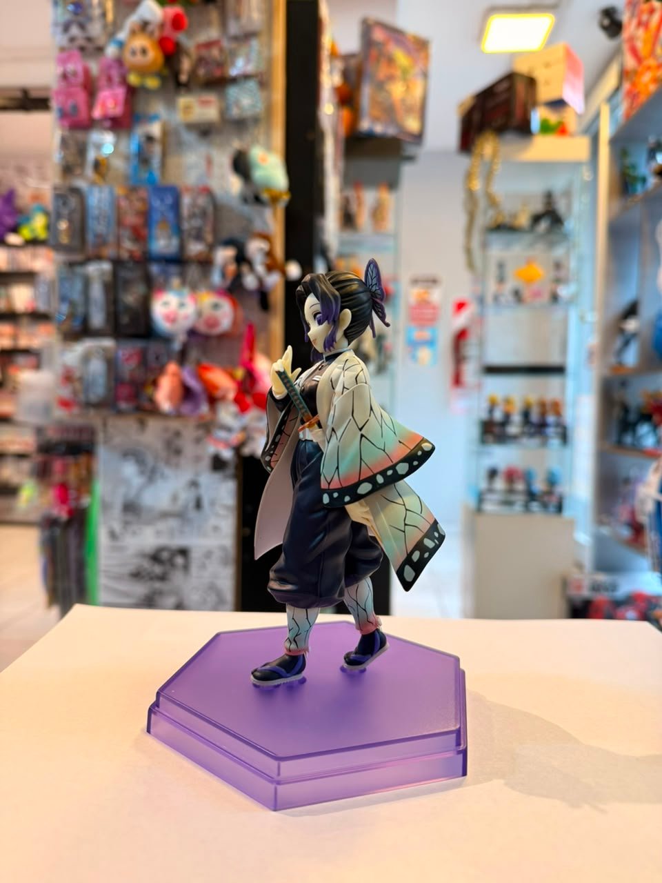 FIGURA DE SHINOBU KOCHO CON SU HAORI foto 2
