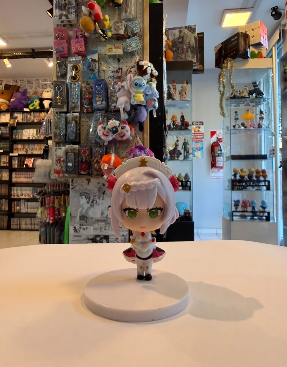 FIGURA GASHAPON DE NOELLE