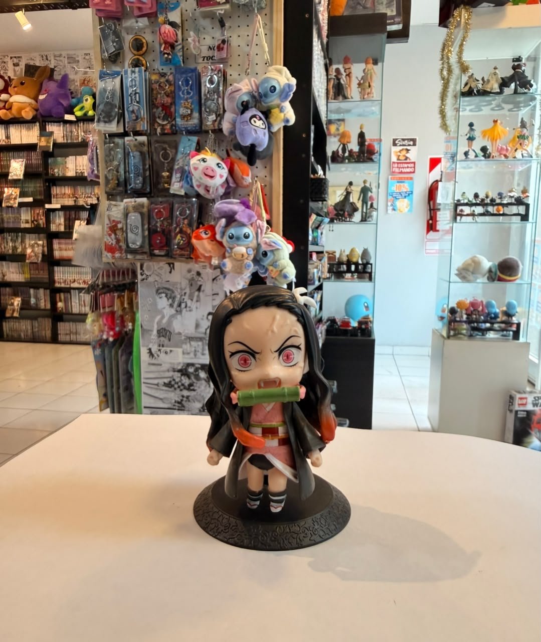 FIGURA CHIBI DE NEZUKO CON SU BAMBU EN LA BOCA