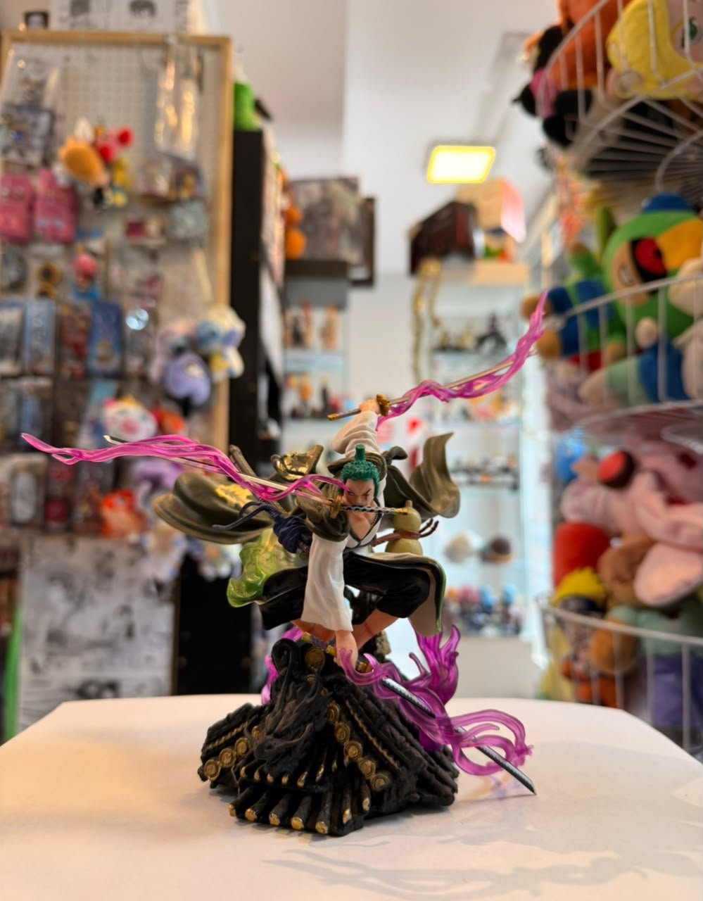 FIGURA DE RORONOA ZORO VERSION "ROOFTOP" DE WANO
