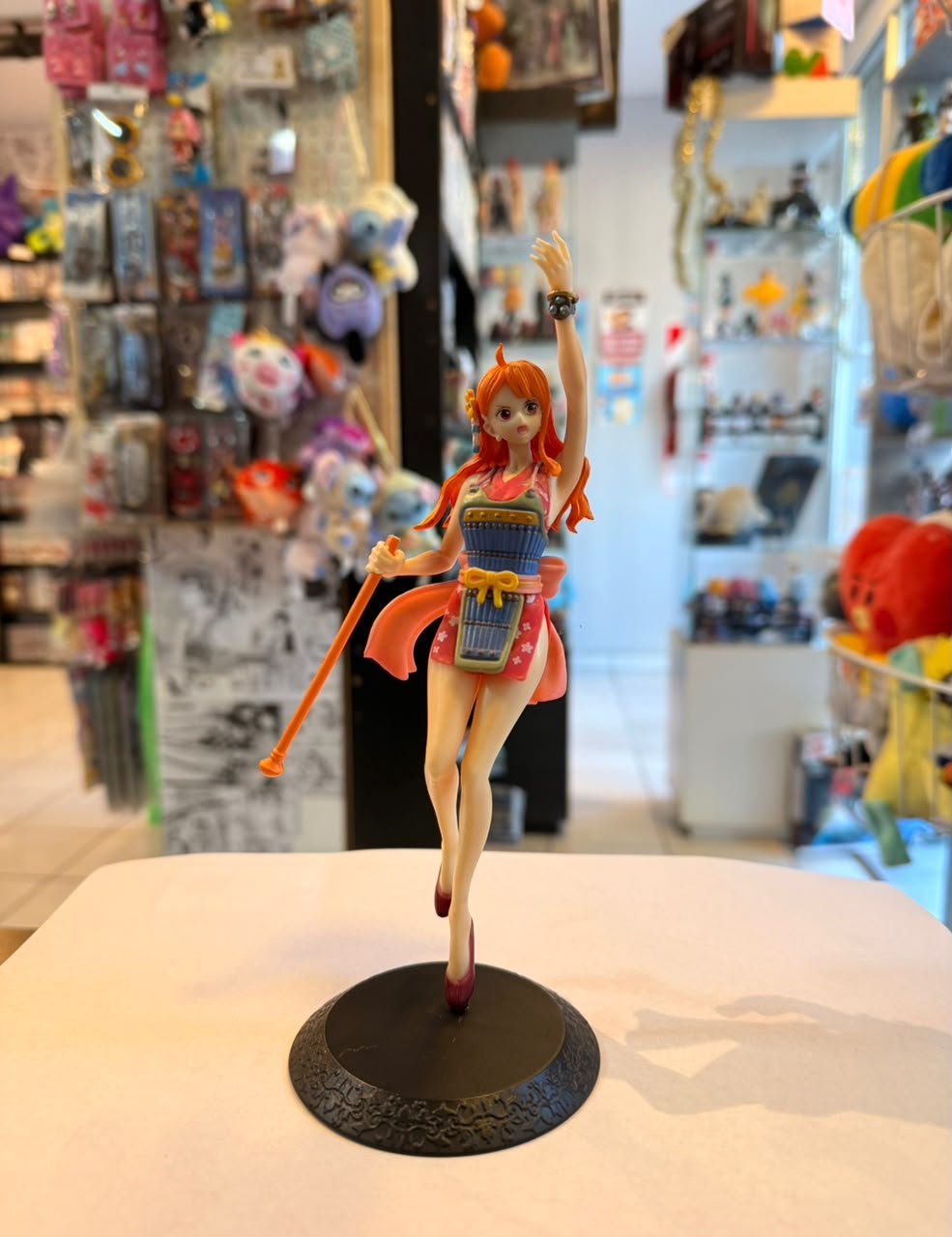 FIGURA DE NAMI CON SU ATUENDO DEL ARCO DE WANO KUNI