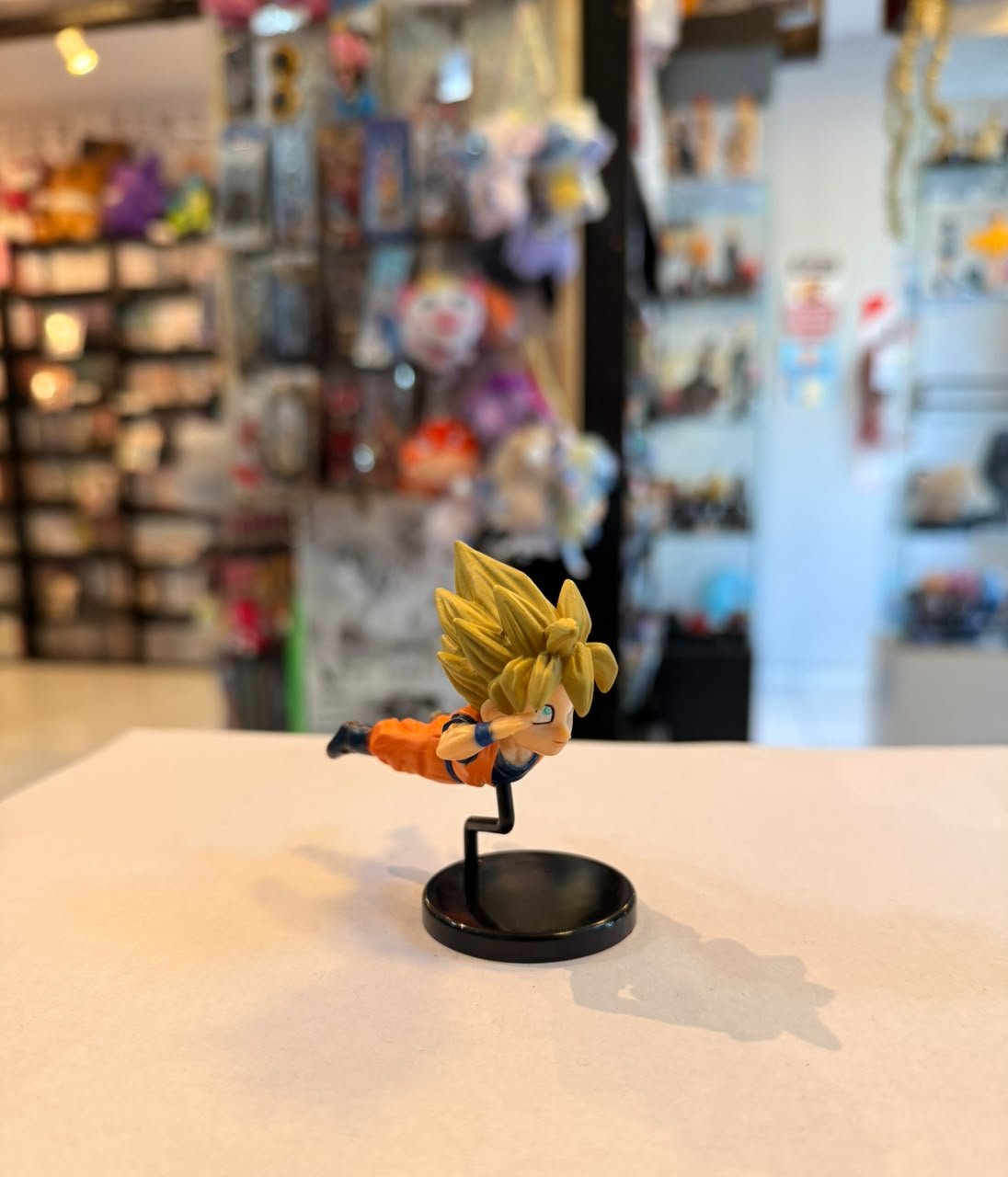 FIGURA GASHAPON DE SON GOKU SUPER SAIYAN LINEA WCF