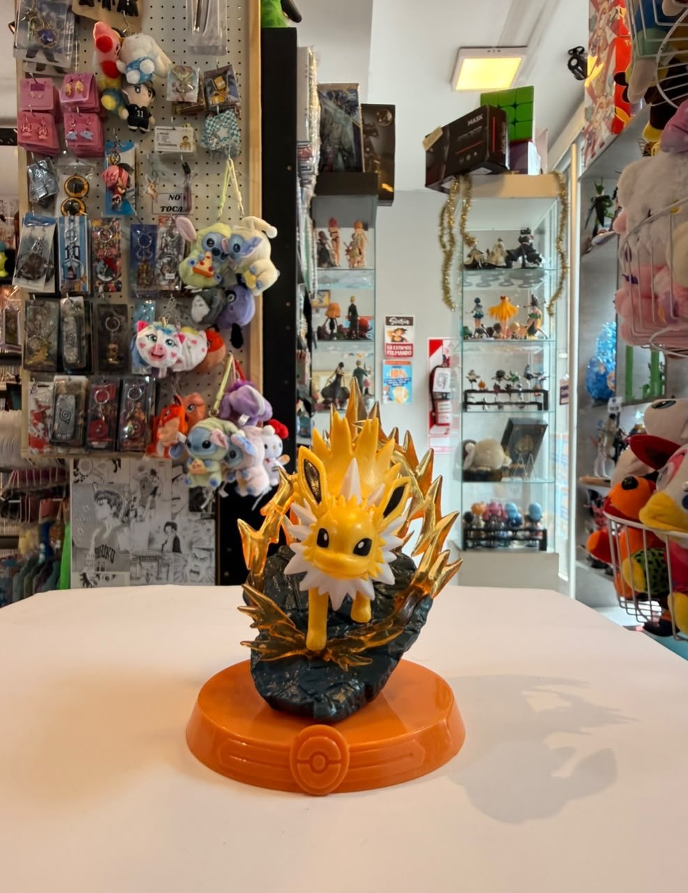 FIGURA DE JOLTEON LINEA FUNISM ADVENTURE