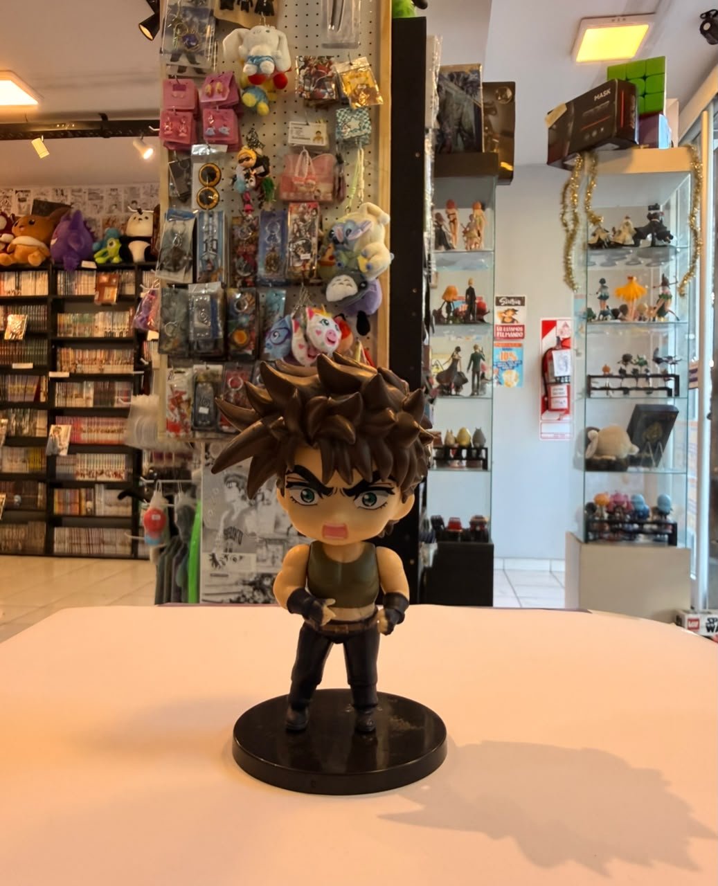 FIGURA CHIBI DE JOSEPH JOESTAR