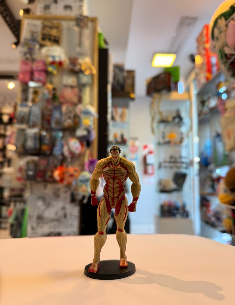 FIGURA CHIBI DE TITAN ACORAZADO