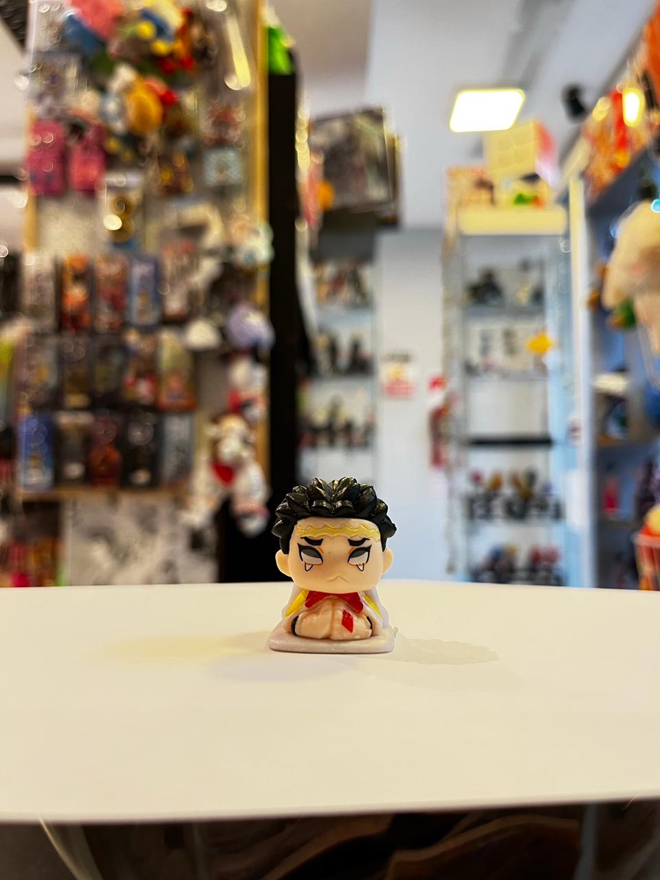FIGURA GASHAPON DE GYOMEI HIMEJIMA VERSION DORMIDA