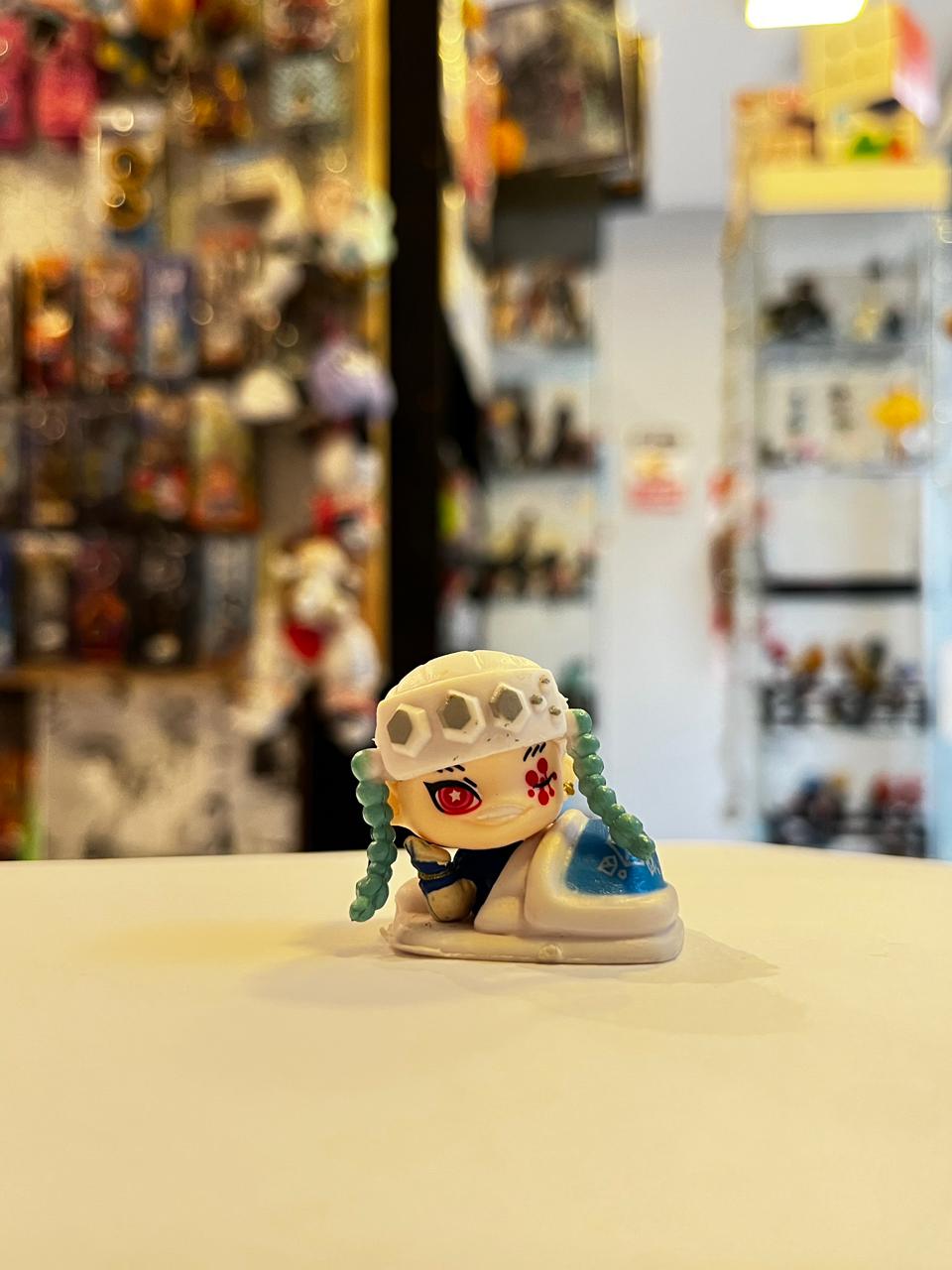 FIGURA GASHAPON DE TENGEN UZUI VERSION DORMIDA